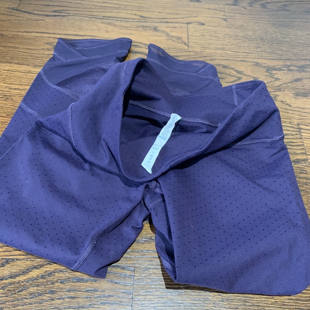 Purple midi LULULEMON pant size 8 tag attached